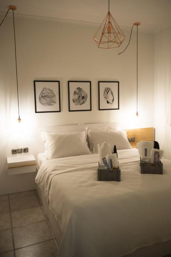 Chrisandro Apartments アテネ エクステリア 写真